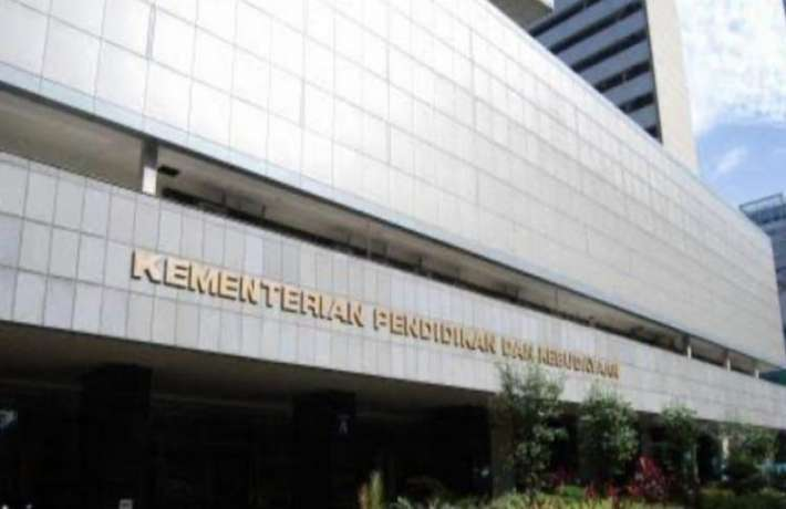 Dukung PPKM Mikro Darurat, Kemendikbudristek Berlakukan 100 Persen BDR