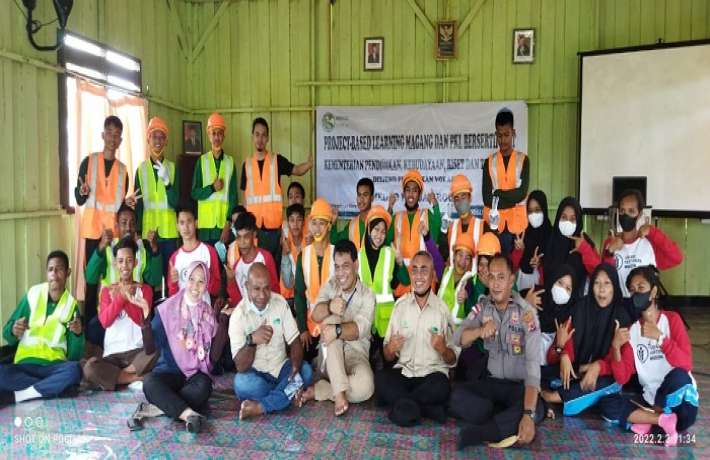 Penerima Beasiswa Non-Degree BPI Mulai Magang di Medco Papua Grup