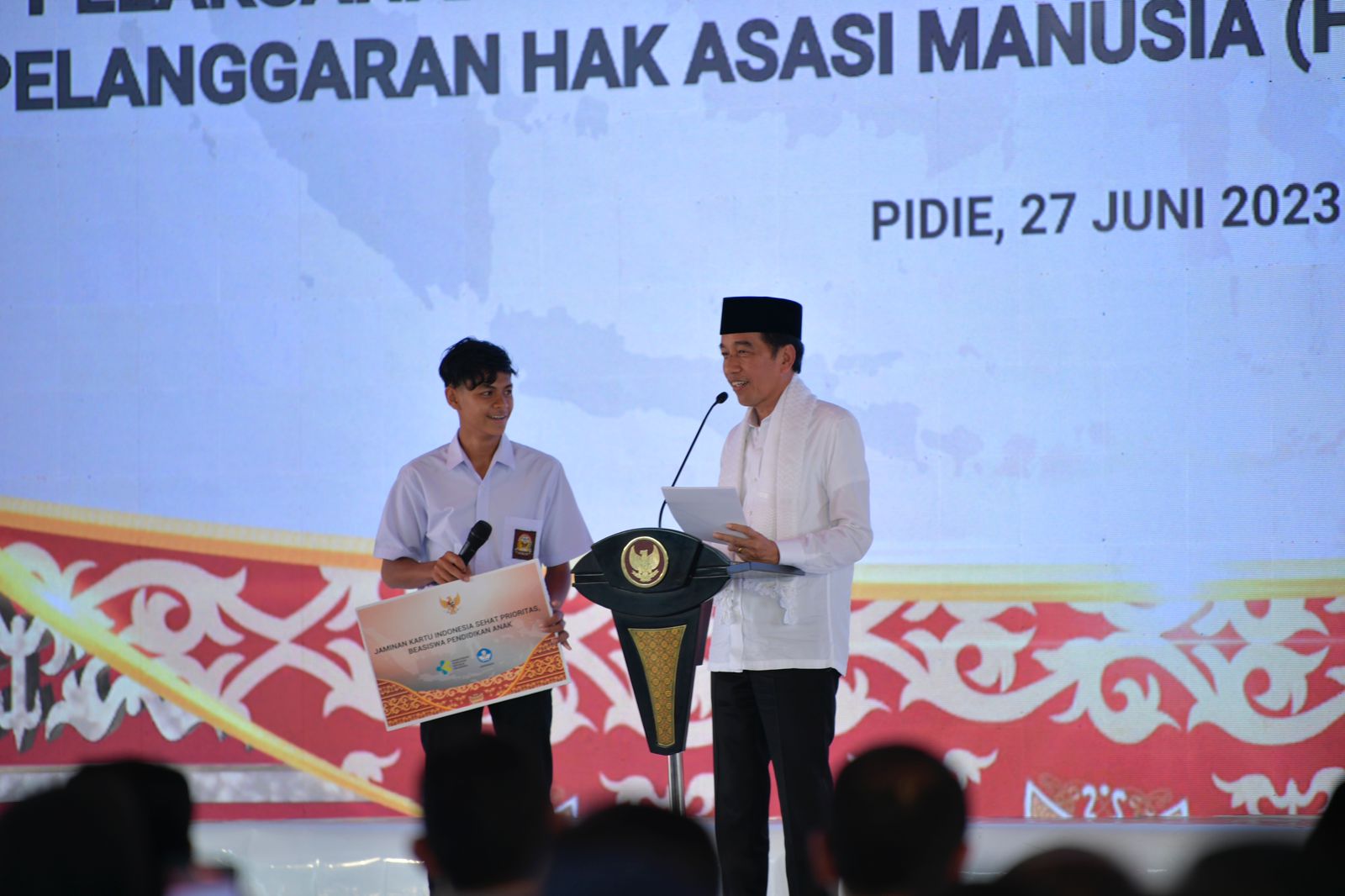 9 Anak Korban Pelanggaran HAM Berat Memperoleh Beasiswa