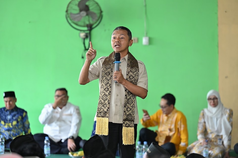 Kemendikdasmen Tak Bedakan Sekolah Negeri dan Swasta