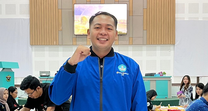 Ahsan Muzri: Awardee BU S2 dan S3 yang Peduli Pendidikan di Daerah 3T