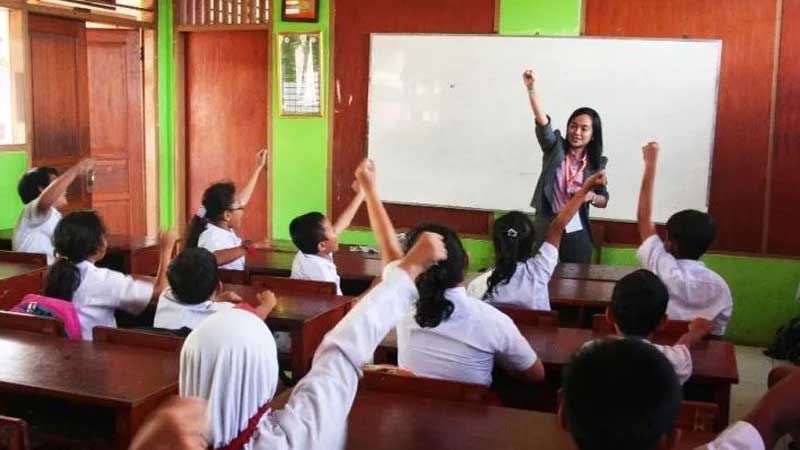 Kemendikdasmen Sasar 12.500 Guru TK dan SD Lanjutkan Pendidikan S-1 dan D-IV