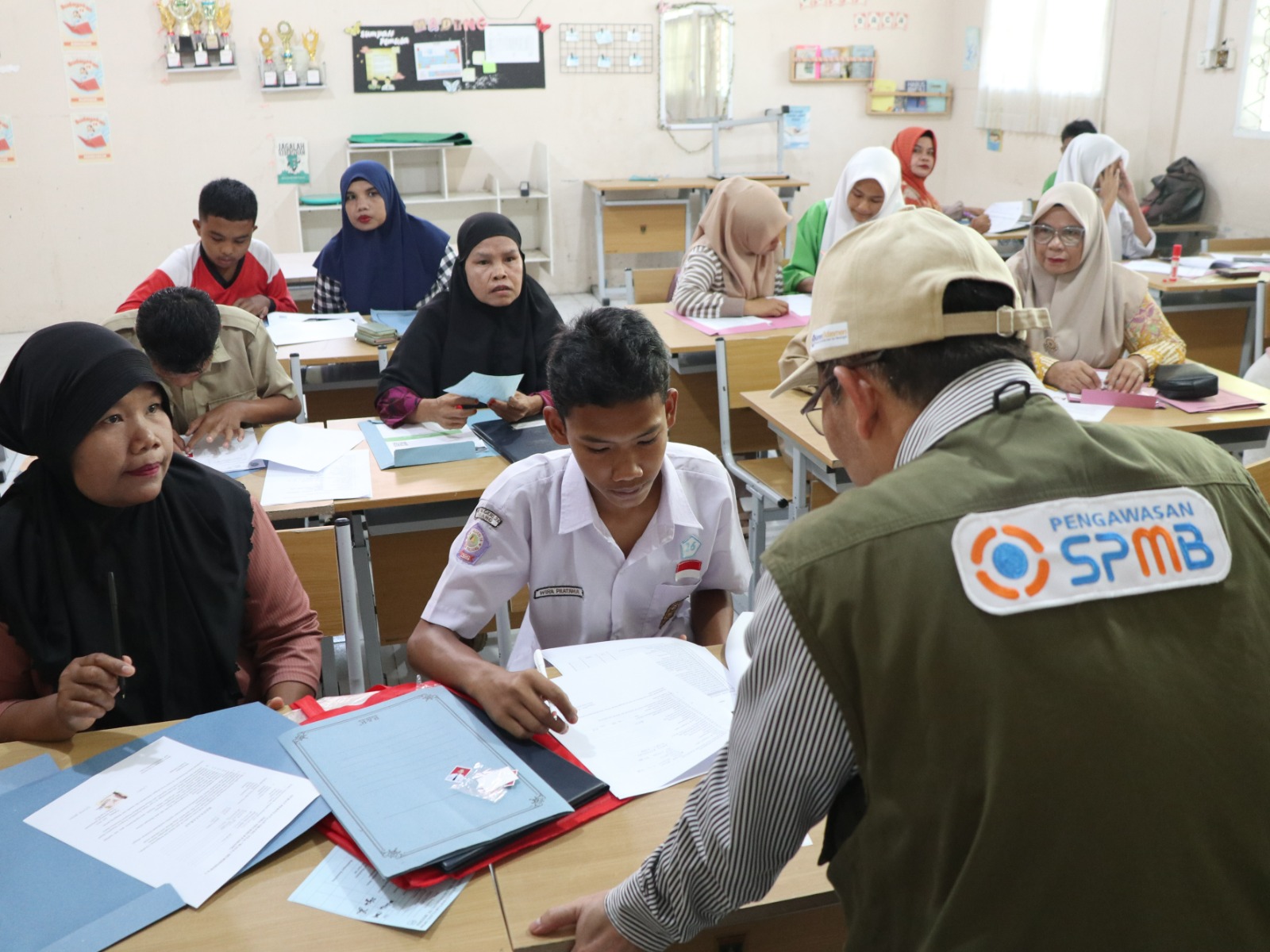 Pelaksanaan SPMB 2025 Sukses Melalui Sinergi dan Kolaborasi