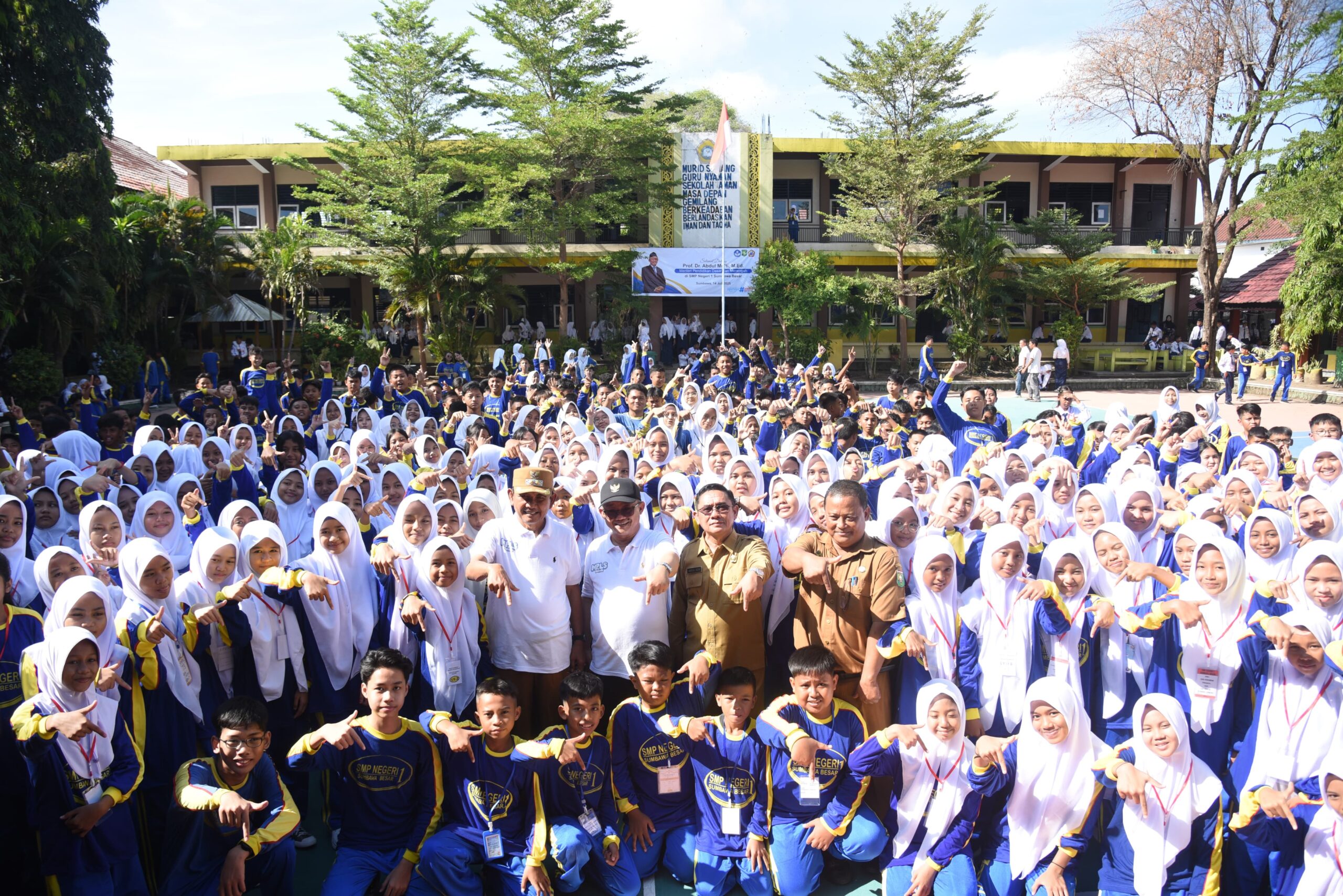 Galeri Hari Pertama MPLS 2025  