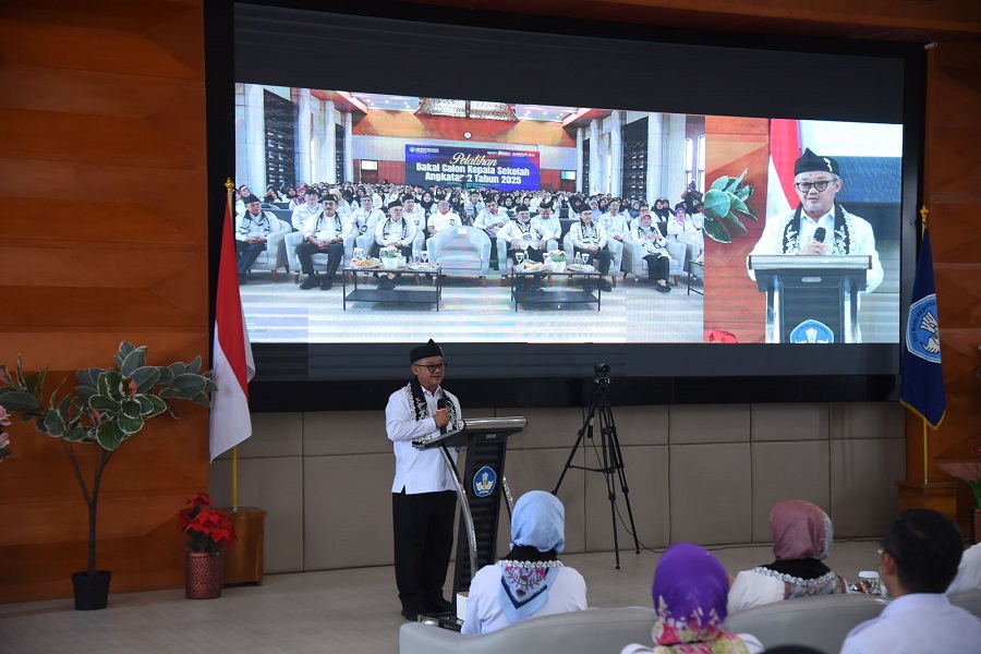Abdul Mu’ti : Kepala Sekolah Harus Responsif dan Adaptif Terhadap Perubahan