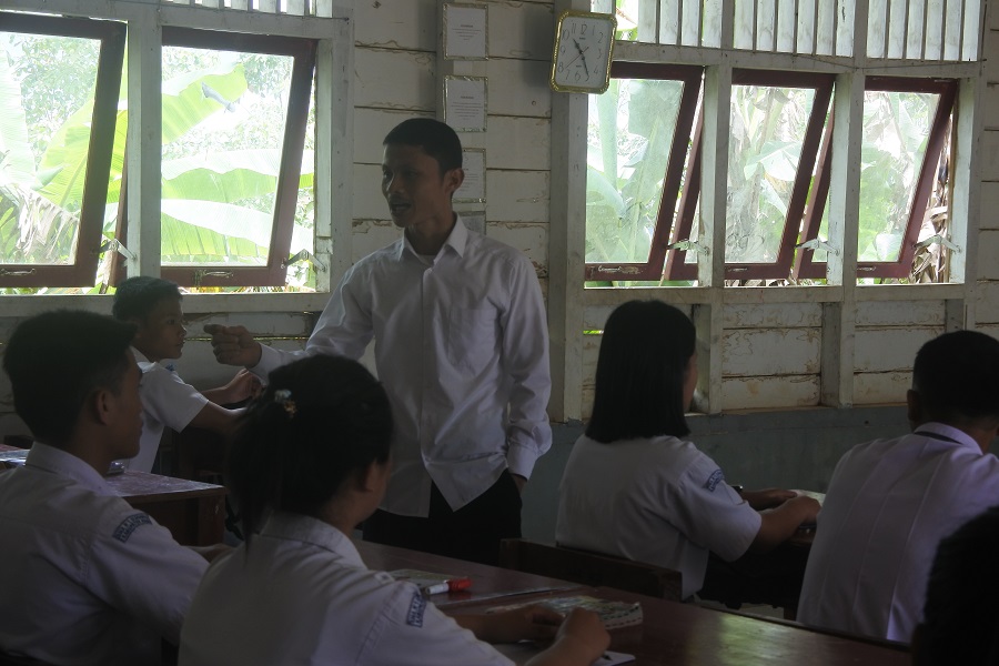 Warman Zai, Guru Penerima TKG dan TPG yang Ingin Memajukan Tanah Kelahirannya